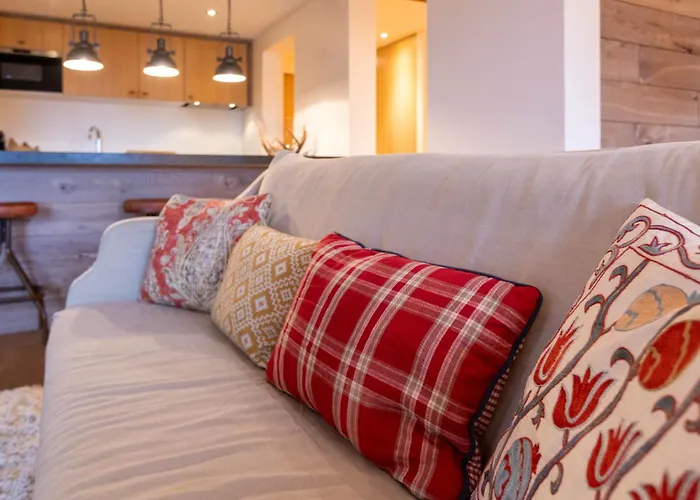 Christina 9 By Interhome *